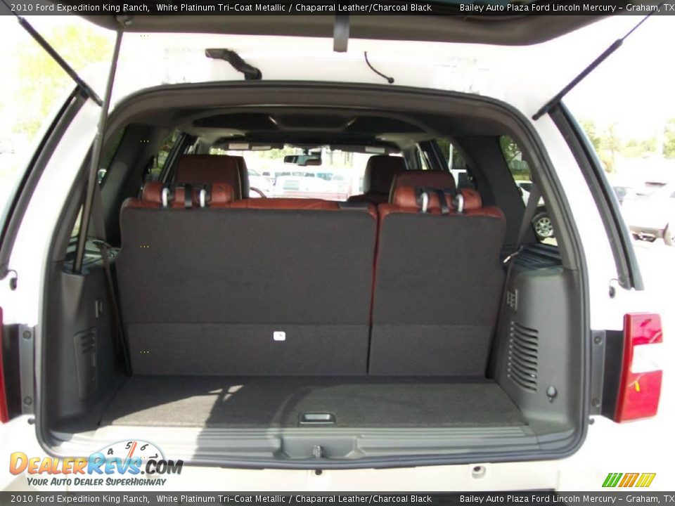 2010 Ford Expedition King Ranch White Platinum Tri-Coat Metallic / Chaparral Leather/Charcoal Black Photo #8