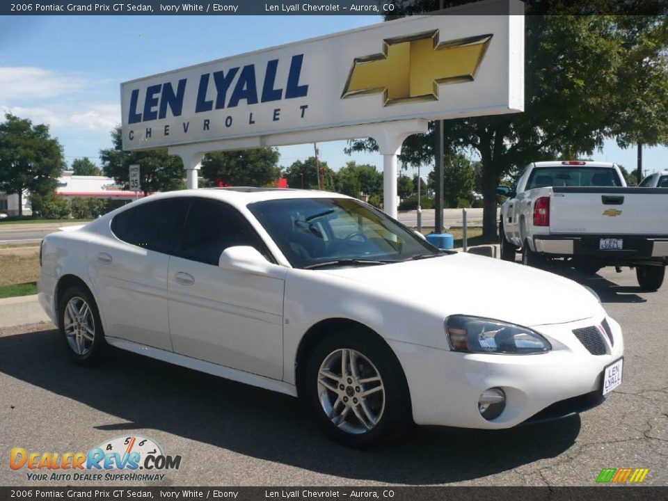 2006 Pontiac Grand Prix GT Sedan Ivory White / Ebony Photo #1