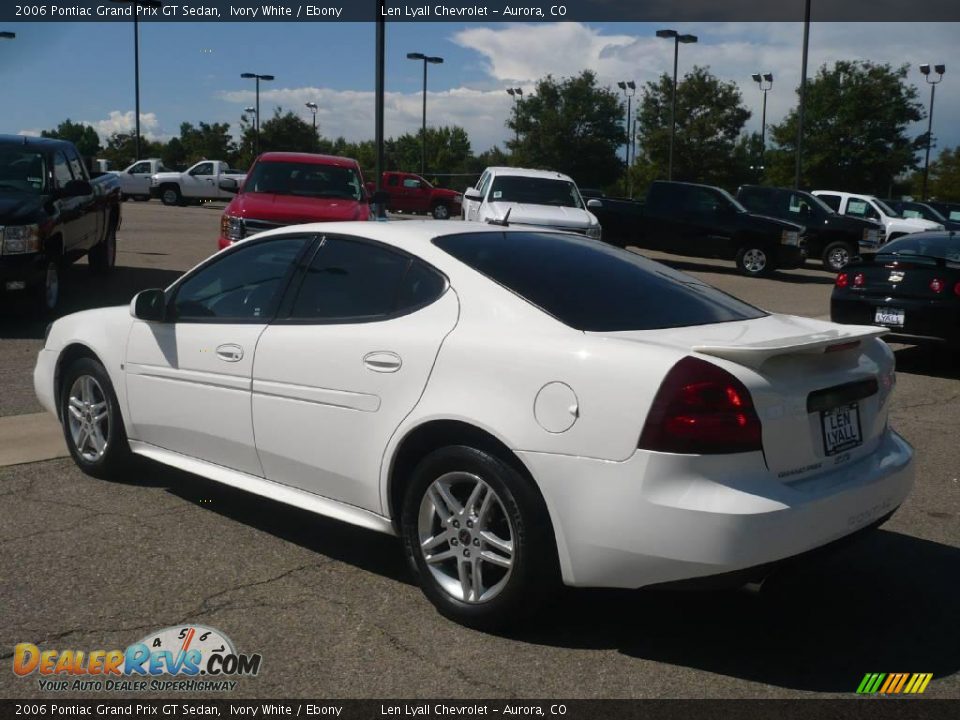 2006 Pontiac Grand Prix GT Sedan Ivory White / Ebony Photo #4