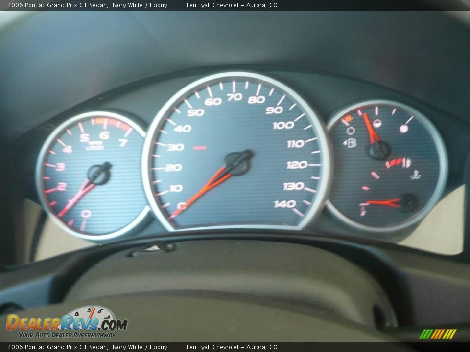2006 Pontiac Grand Prix GT Sedan Ivory White / Ebony Photo #17