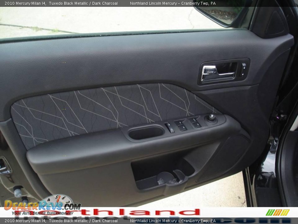2010 Mercury Milan I4 Tuxedo Black Metallic / Dark Charcoal Photo #6