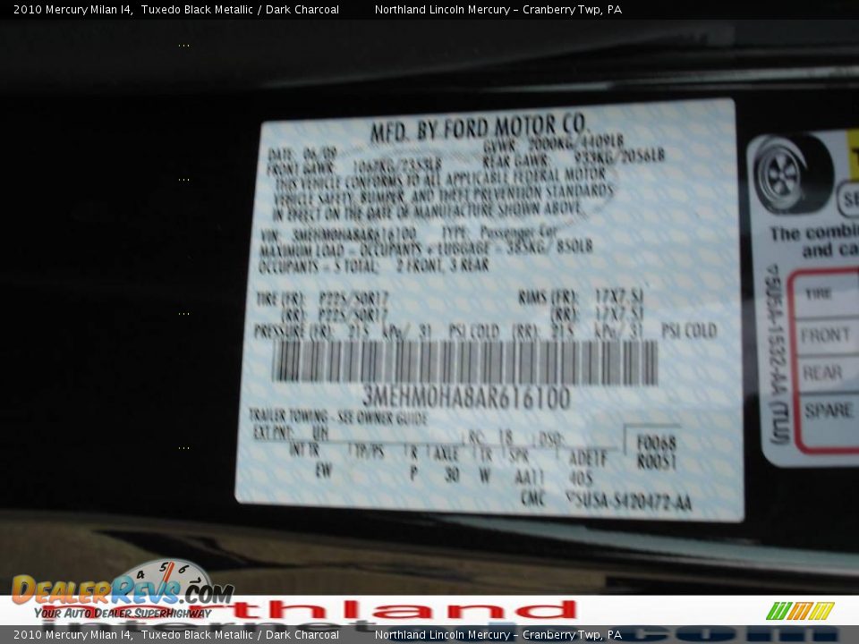 2010 Mercury Milan I4 Tuxedo Black Metallic / Dark Charcoal Photo #9