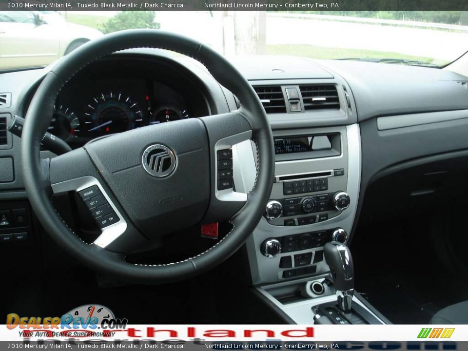 2010 Mercury Milan I4 Tuxedo Black Metallic / Dark Charcoal Photo #11