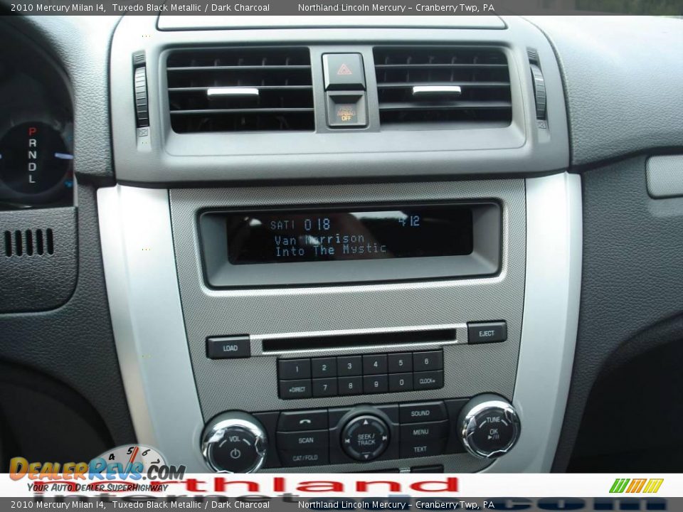 2010 Mercury Milan I4 Tuxedo Black Metallic / Dark Charcoal Photo #17