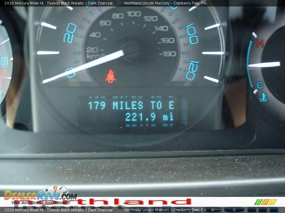2010 Mercury Milan I4 Tuxedo Black Metallic / Dark Charcoal Photo #20
