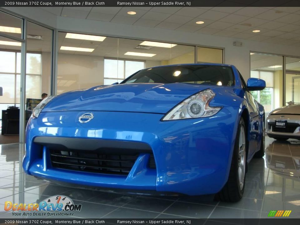 2009 Nissan 370Z Coupe Monterey Blue / Black Cloth Photo #3