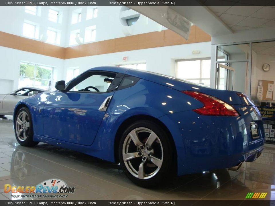 2009 Nissan 370Z Coupe Monterey Blue / Black Cloth Photo #7