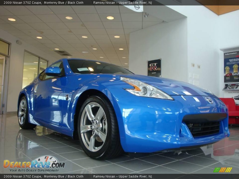 2009 Nissan 370Z Coupe Monterey Blue / Black Cloth Photo #13