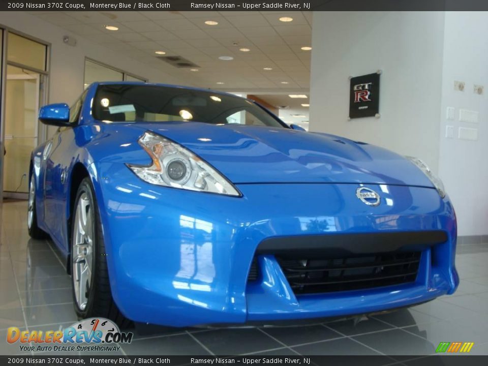 2009 Nissan 370Z Coupe Monterey Blue / Black Cloth Photo #14