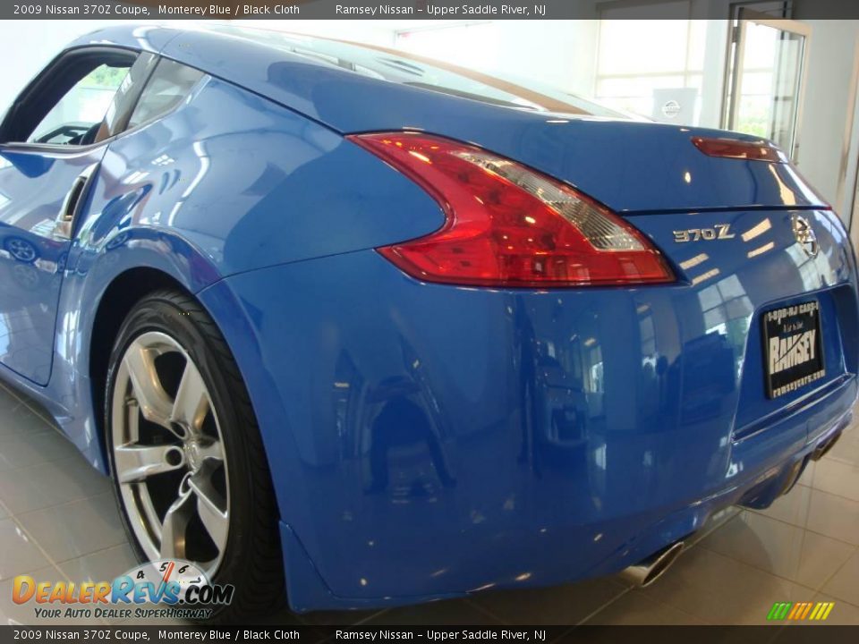 2009 Nissan 370Z Coupe Monterey Blue / Black Cloth Photo #18