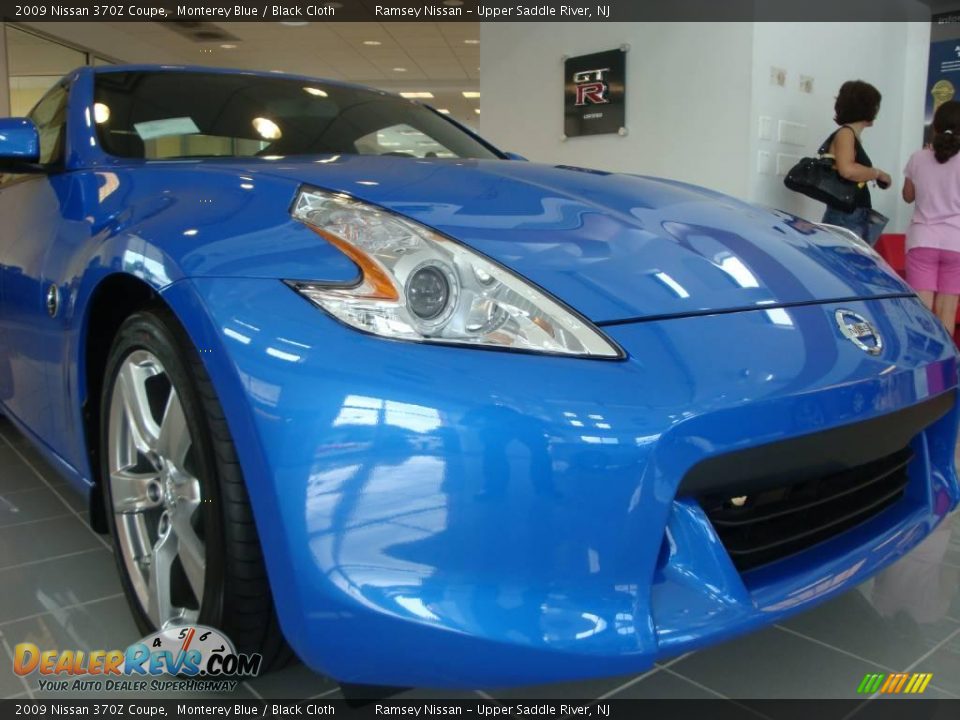 2009 Nissan 370Z Coupe Monterey Blue / Black Cloth Photo #22