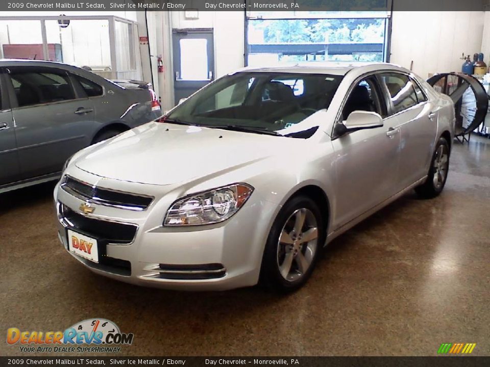 2009 Chevrolet Malibu LT Sedan Silver Ice Metallic / Ebony Photo #1