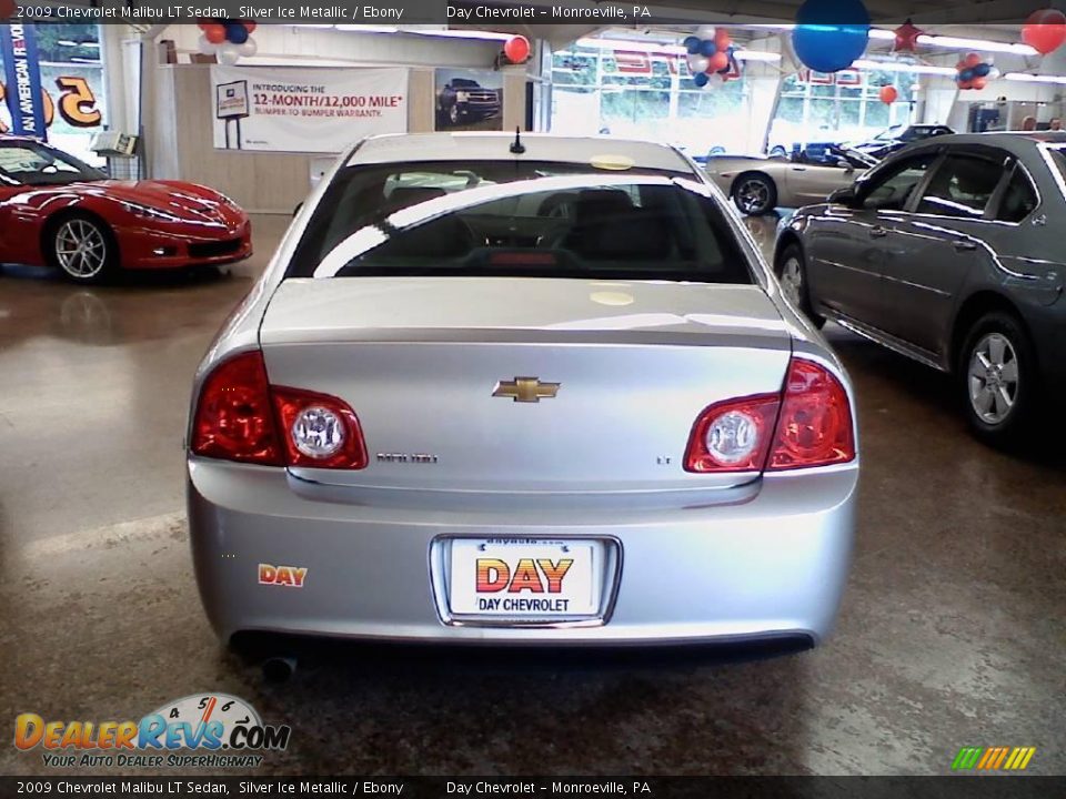 2009 Chevrolet Malibu LT Sedan Silver Ice Metallic / Ebony Photo #5