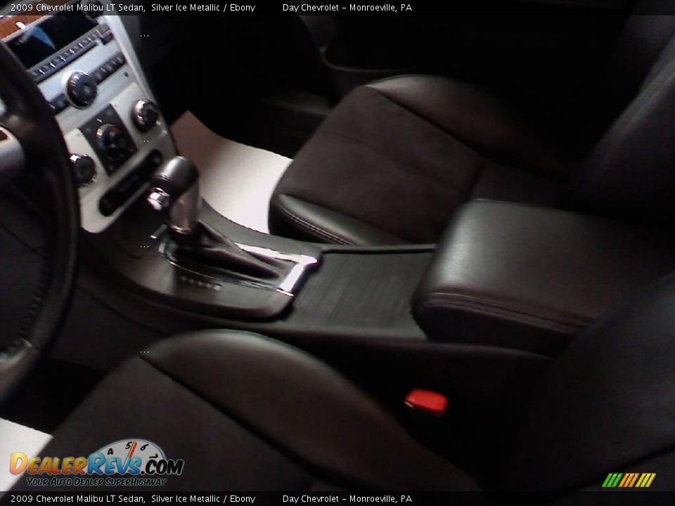 2009 Chevrolet Malibu LT Sedan Silver Ice Metallic / Ebony Photo #13