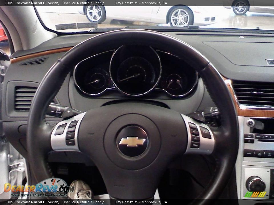 2009 Chevrolet Malibu LT Sedan Silver Ice Metallic / Ebony Photo #15
