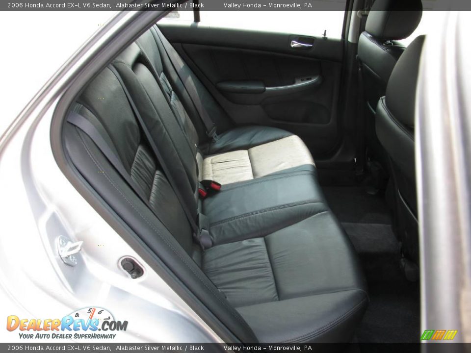 2006 Honda Accord EX-L V6 Sedan Alabaster Silver Metallic / Black Photo #9