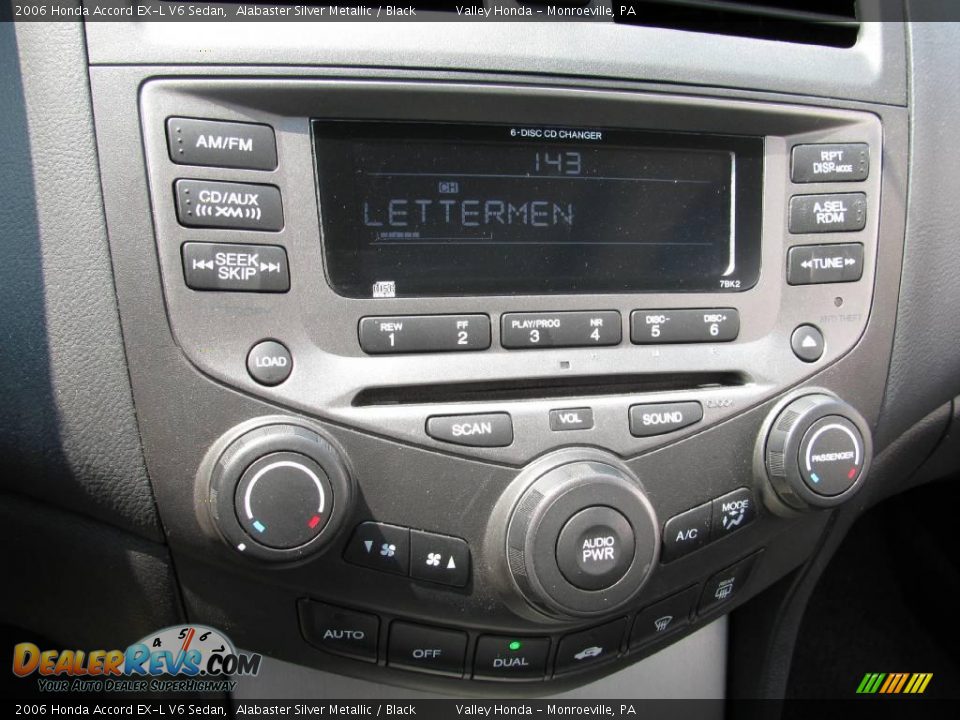 2006 Honda Accord EX-L V6 Sedan Alabaster Silver Metallic / Black Photo #13