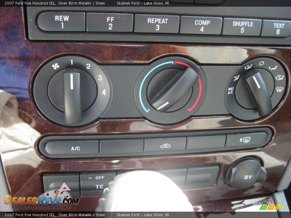 2007 Ford Five Hundred SEL Silver Birch Metallic / Shale Photo #28