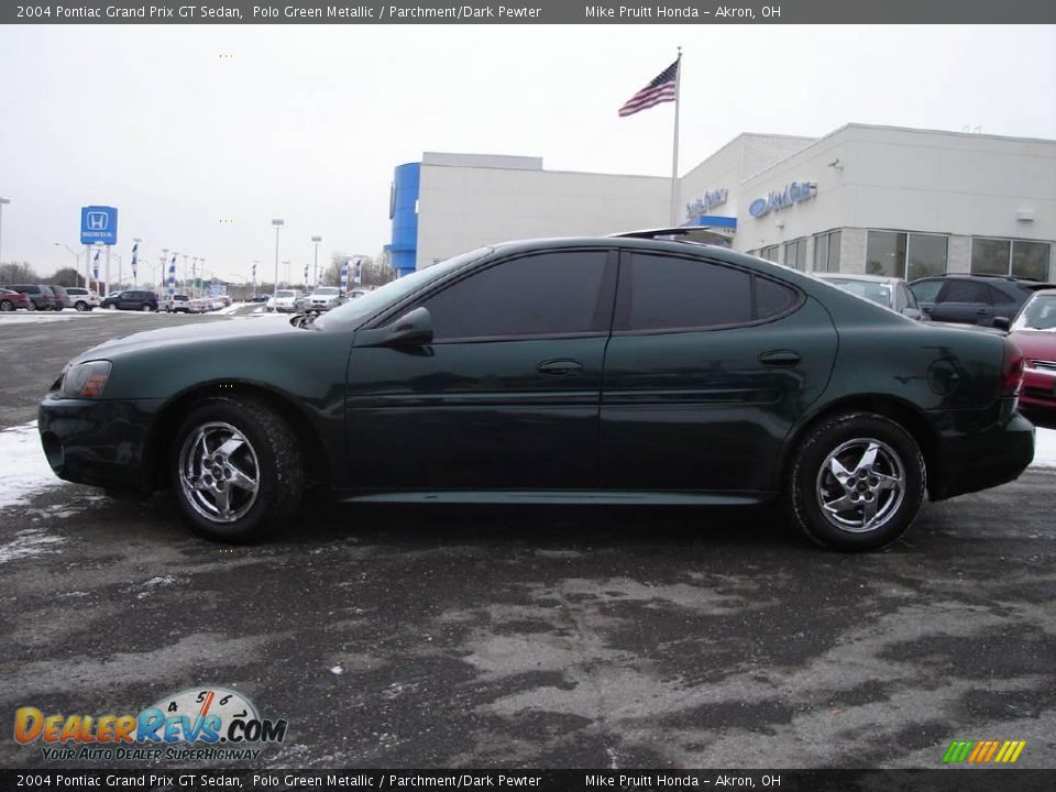 2004 Pontiac Grand Prix GT Sedan Polo Green Metallic / Parchment/Dark Pewter Photo #2