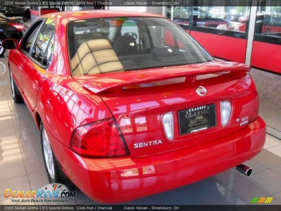 2005 Nissan Sentra 1.8 S Special Edition Code Red / Charcoal Photo #2