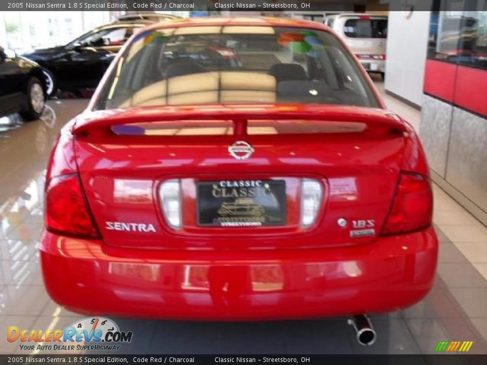 2005 Nissan Sentra 1.8 S Special Edition Code Red / Charcoal Photo #6