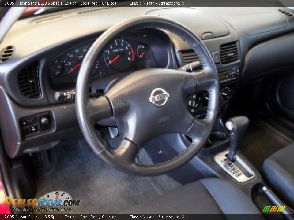 2005 Nissan Sentra 1.8 S Special Edition Code Red / Charcoal Photo #15