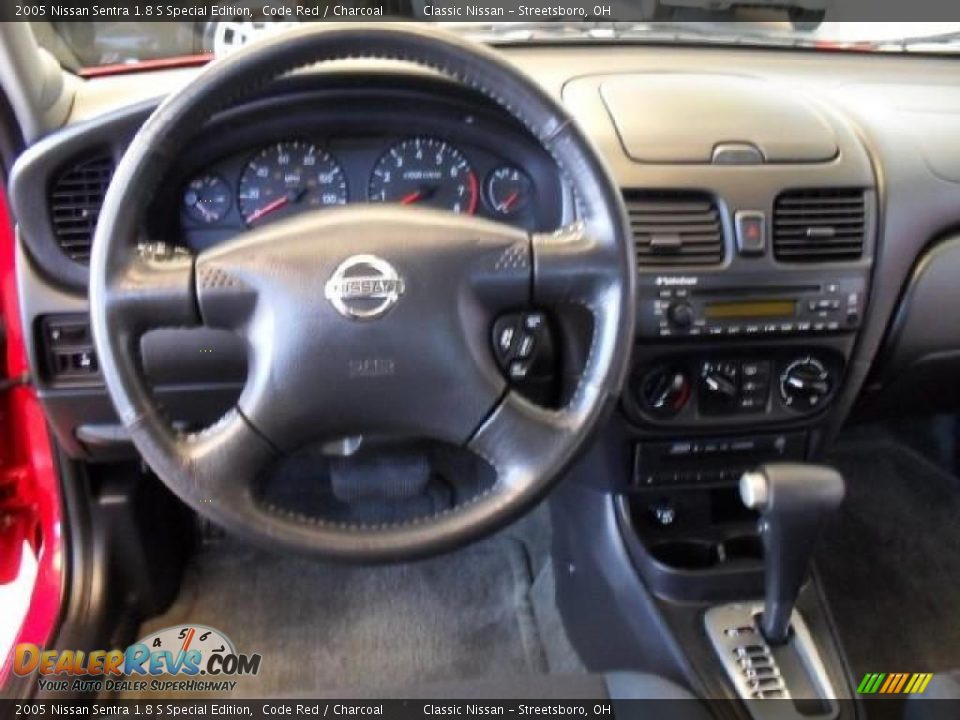 2005 Nissan Sentra 1.8 S Special Edition Code Red / Charcoal Photo #21