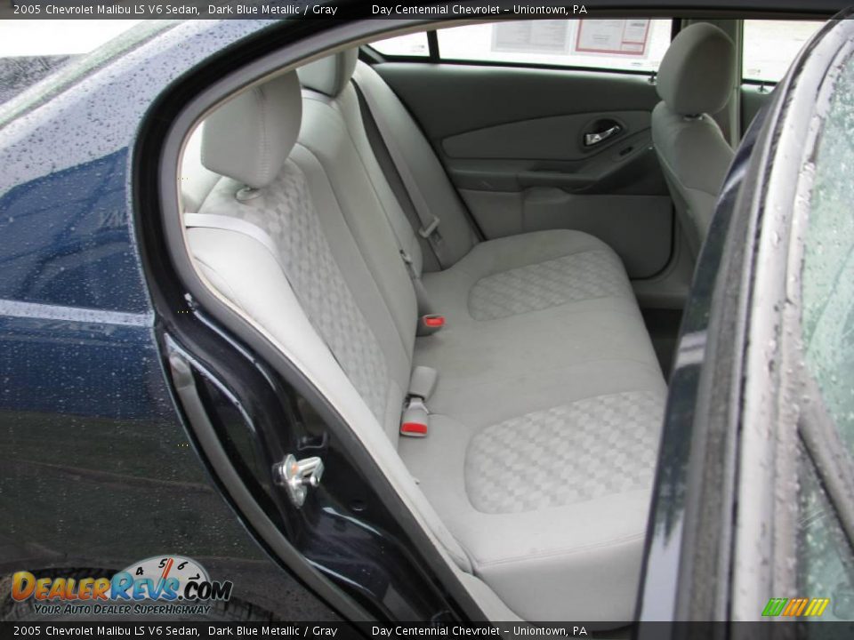 2005 Chevrolet Malibu LS V6 Sedan Dark Blue Metallic / Gray Photo #13