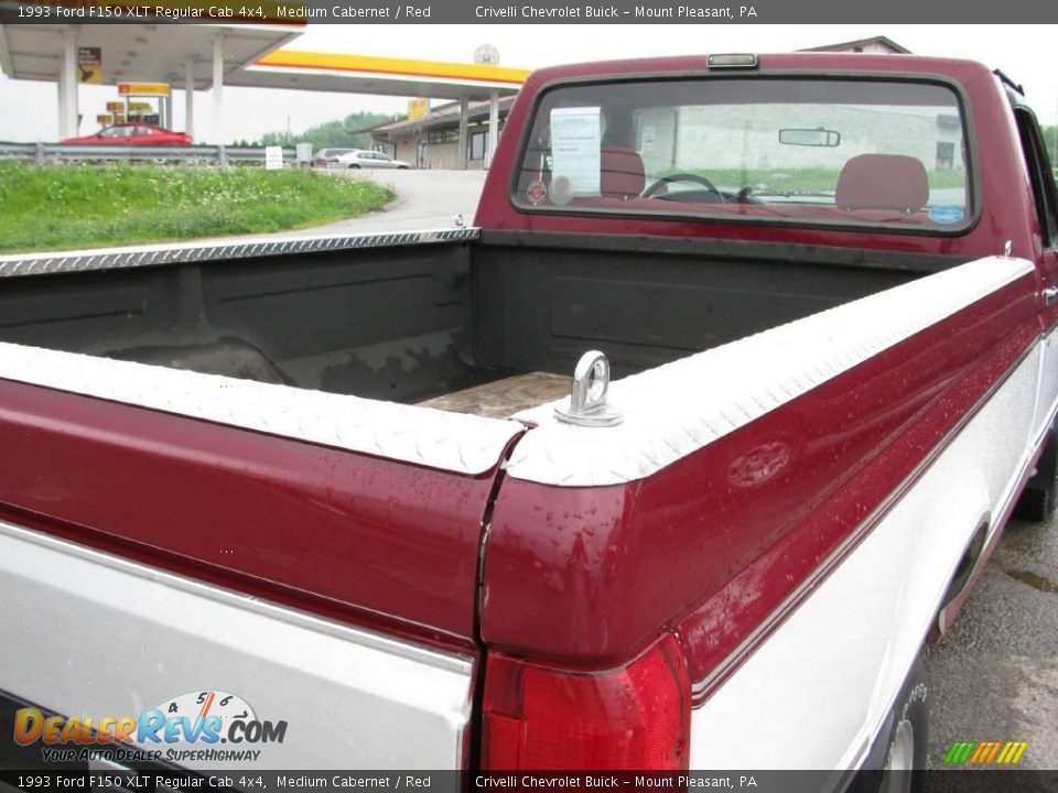 1993 Ford F150 XLT Regular Cab 4x4 Medium Cabernet / Red Photo #8