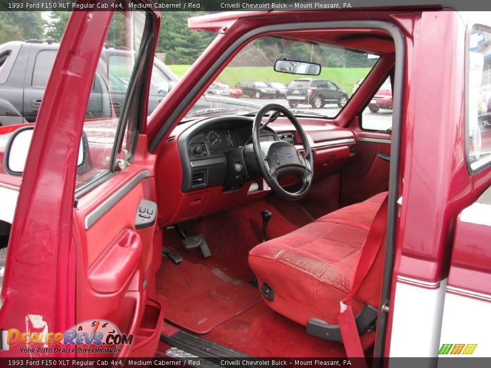 1993 Ford F150 XLT Regular Cab 4x4 Medium Cabernet / Red Photo #18