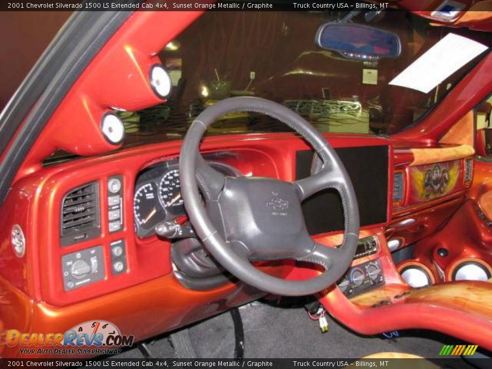 2001 Chevrolet Silverado 1500 LS Extended Cab 4x4 Sunset Orange Metallic / Graphite Photo #20