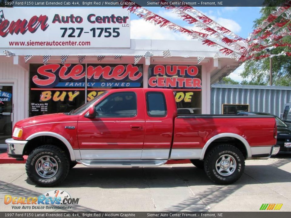 1997 Ford F150 Lariat Extended Cab 4x4 Bright Red / Medium Graphite Photo #1