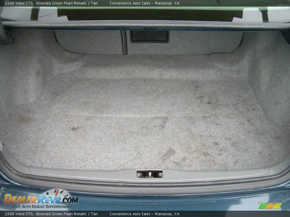 1998 Volvo S70 Emerald Green Pearl Metallic / Tan Photo #14
