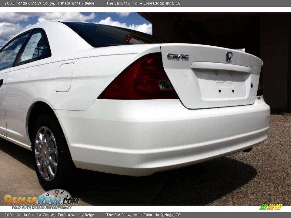 2001 Honda Civic LX Coupe Taffeta White / Beige Photo #16