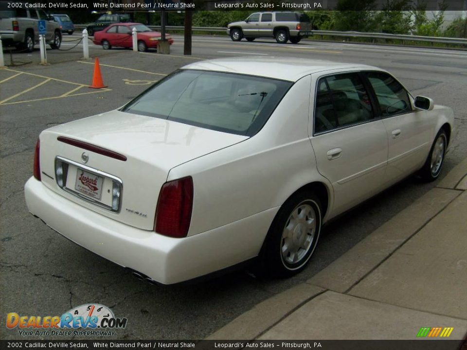 2002 Cadillac DeVille Sedan White Diamond Pearl / Neutral Shale Photo #5