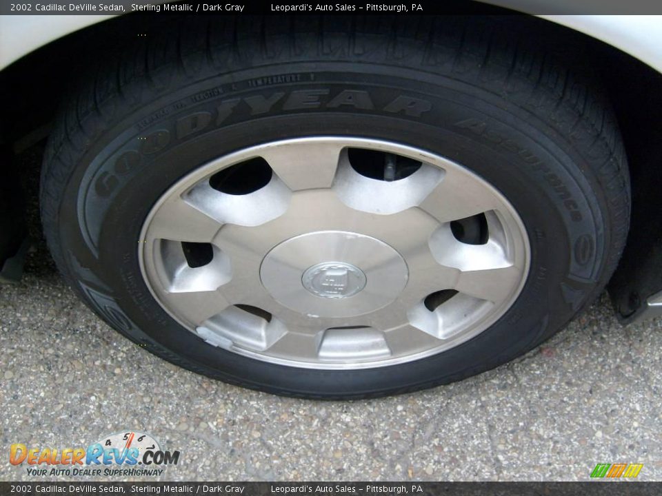 2002 Cadillac DeVille Sedan Sterling Metallic / Dark Gray Photo #8