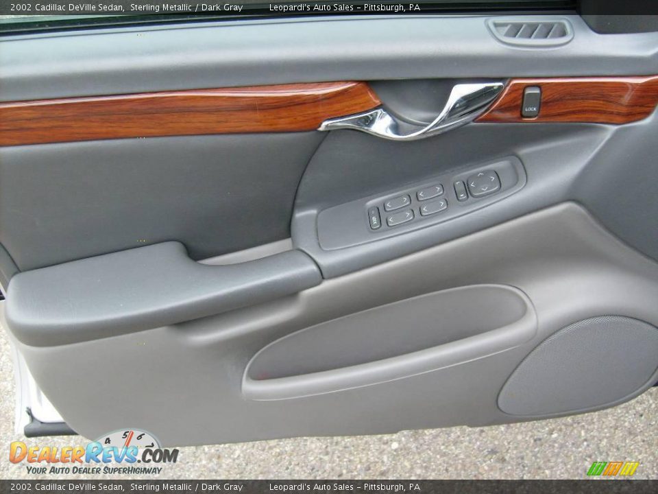 2002 Cadillac DeVille Sedan Sterling Metallic / Dark Gray Photo #10