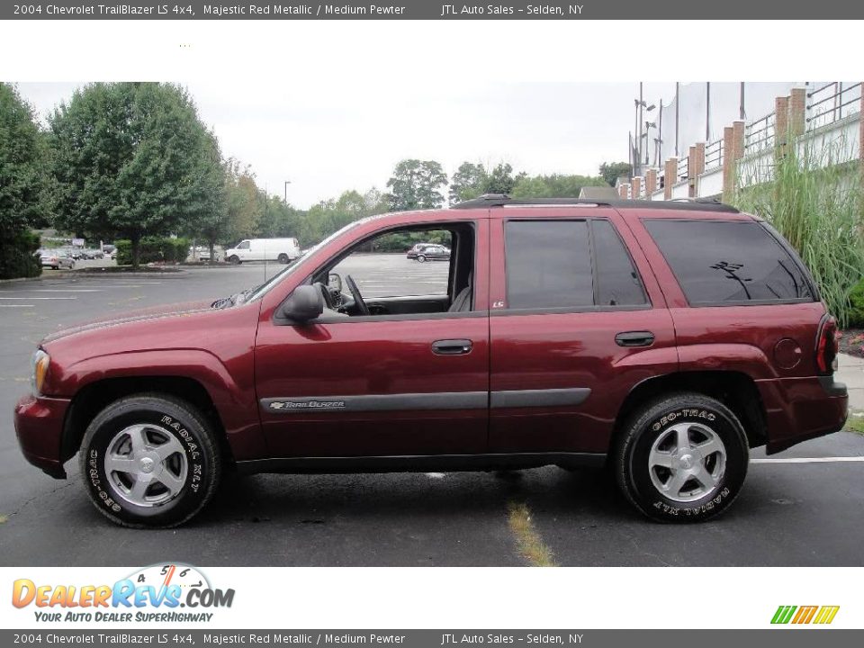 2004 Chevrolet TrailBlazer LS 4x4 Majestic Red Metallic / Medium Pewter Photo #3