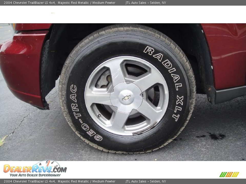 2004 Chevrolet TrailBlazer LS 4x4 Majestic Red Metallic / Medium Pewter Photo #7