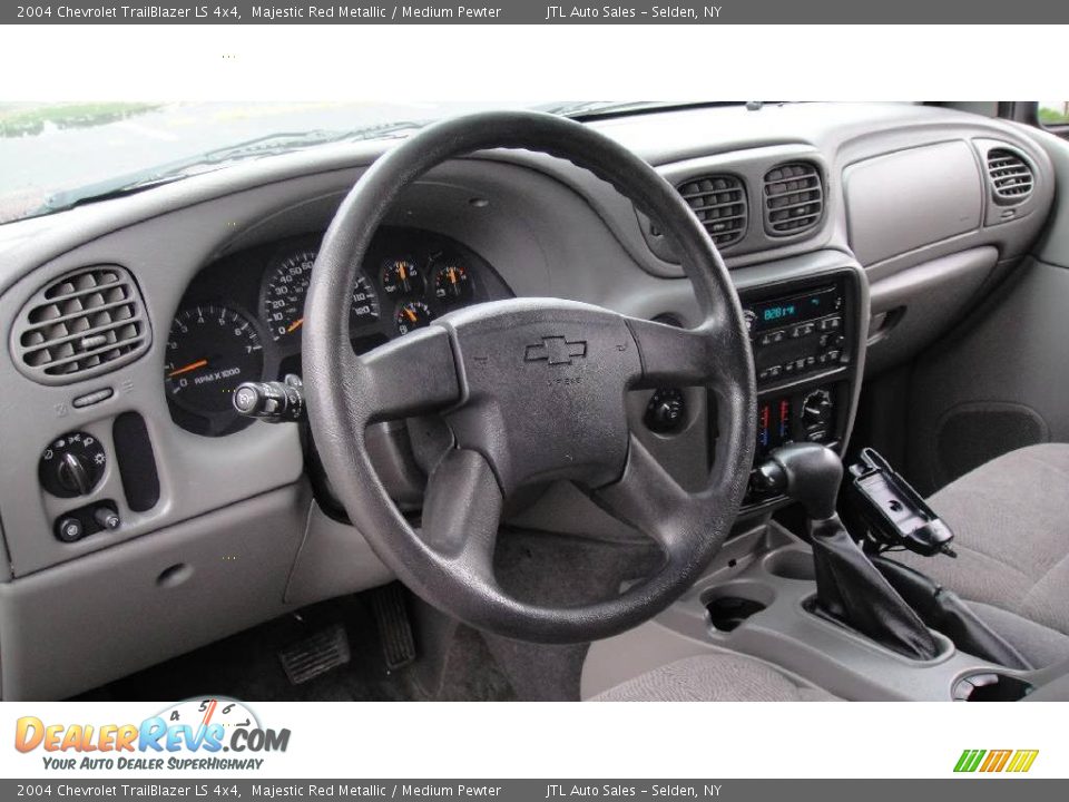 2004 Chevrolet TrailBlazer LS 4x4 Majestic Red Metallic / Medium Pewter Photo #11