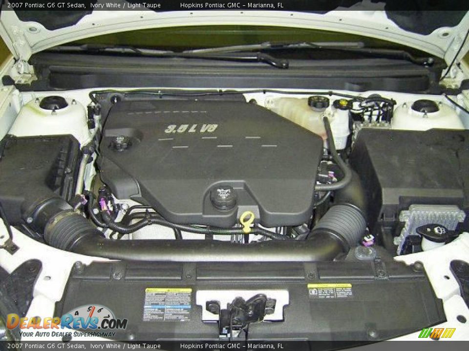 2007 Pontiac G6 GT Sedan Ivory White / Light Taupe Photo #9