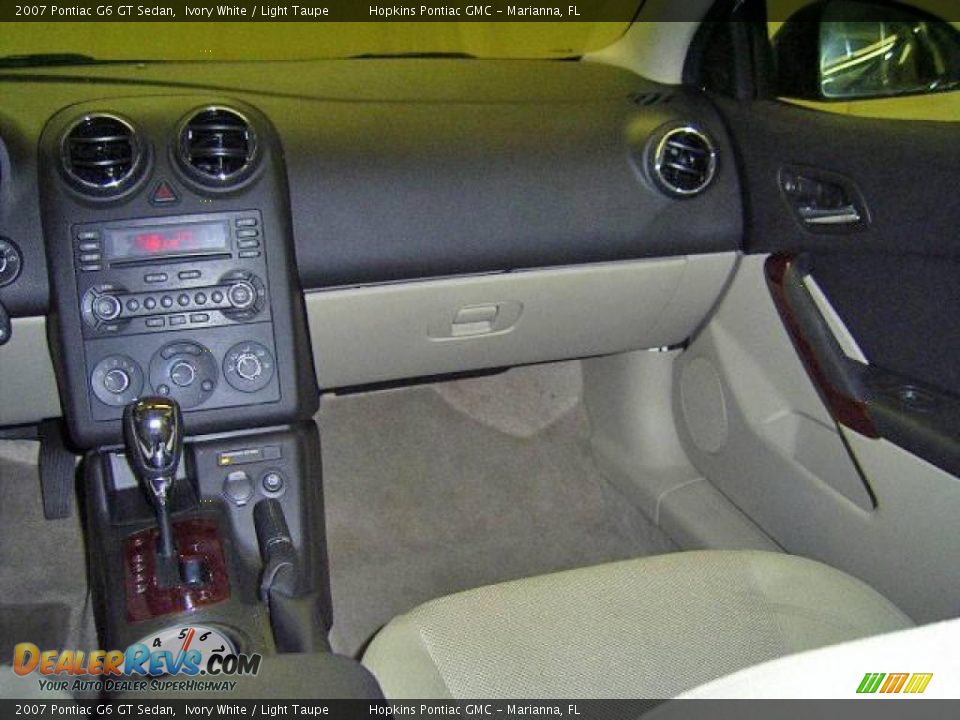 2007 Pontiac G6 GT Sedan Ivory White / Light Taupe Photo #29