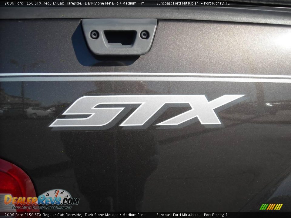 2006 Ford F150 STX Regular Cab Flareside Dark Stone Metallic / Medium Flint Photo #12