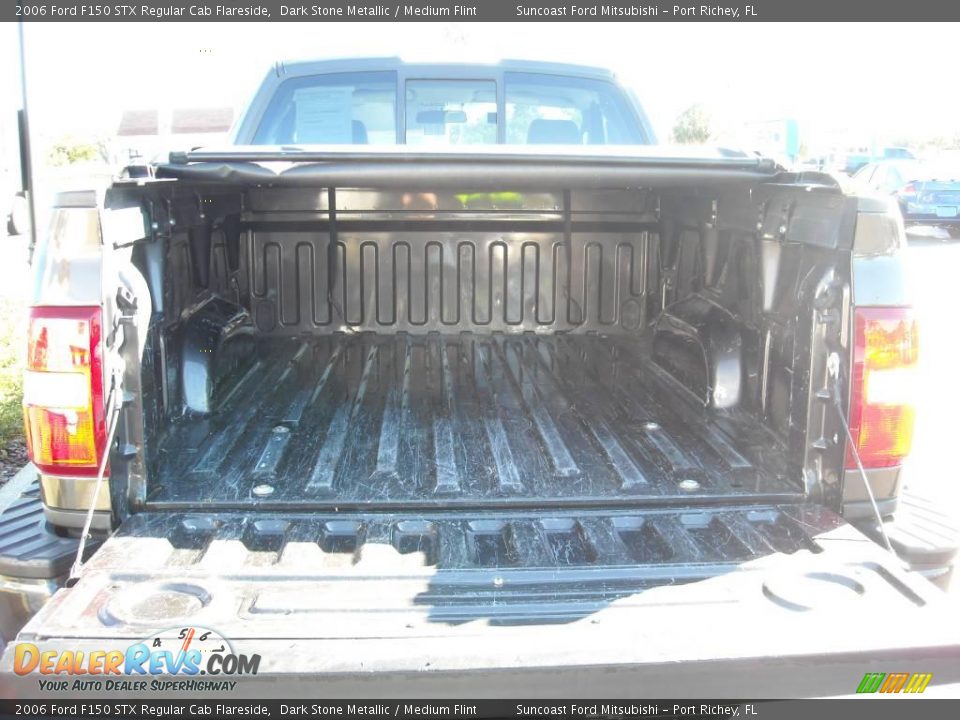 2006 Ford F150 STX Regular Cab Flareside Dark Stone Metallic / Medium Flint Photo #14