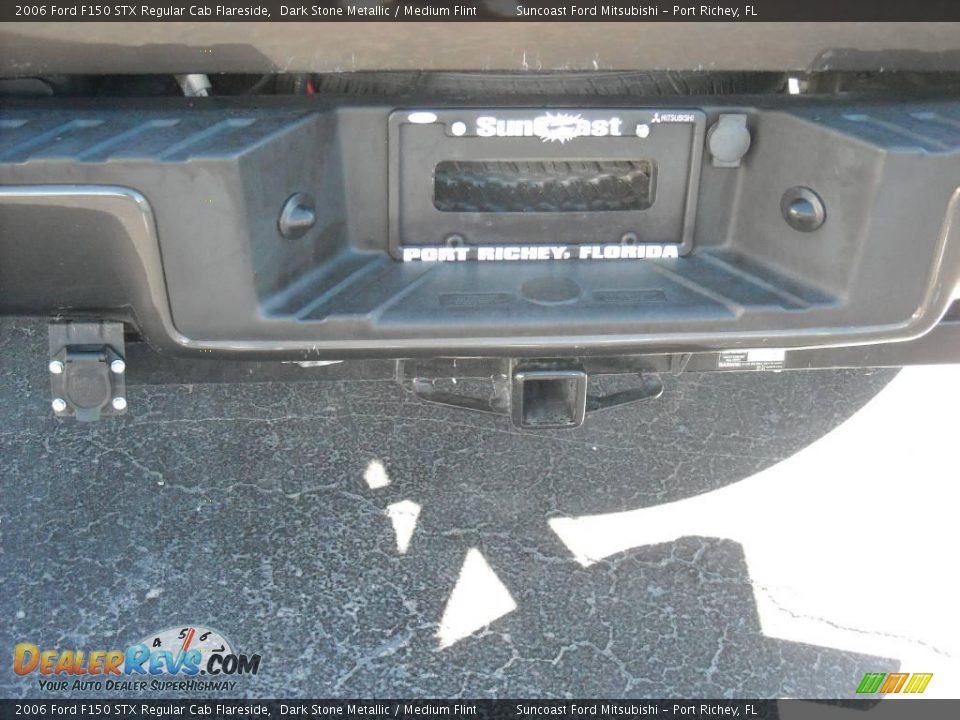 2006 Ford F150 STX Regular Cab Flareside Dark Stone Metallic / Medium Flint Photo #15