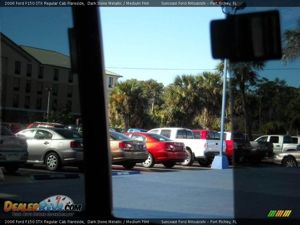 2006 Ford F150 STX Regular Cab Flareside Dark Stone Metallic / Medium Flint Photo #16