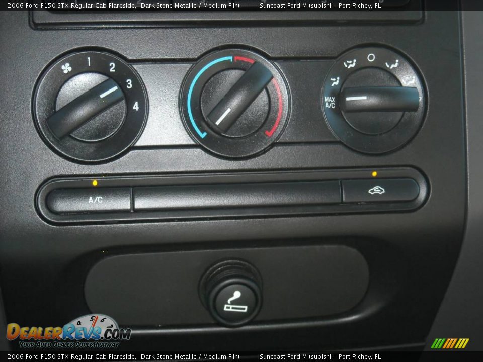 2006 Ford F150 STX Regular Cab Flareside Dark Stone Metallic / Medium Flint Photo #26