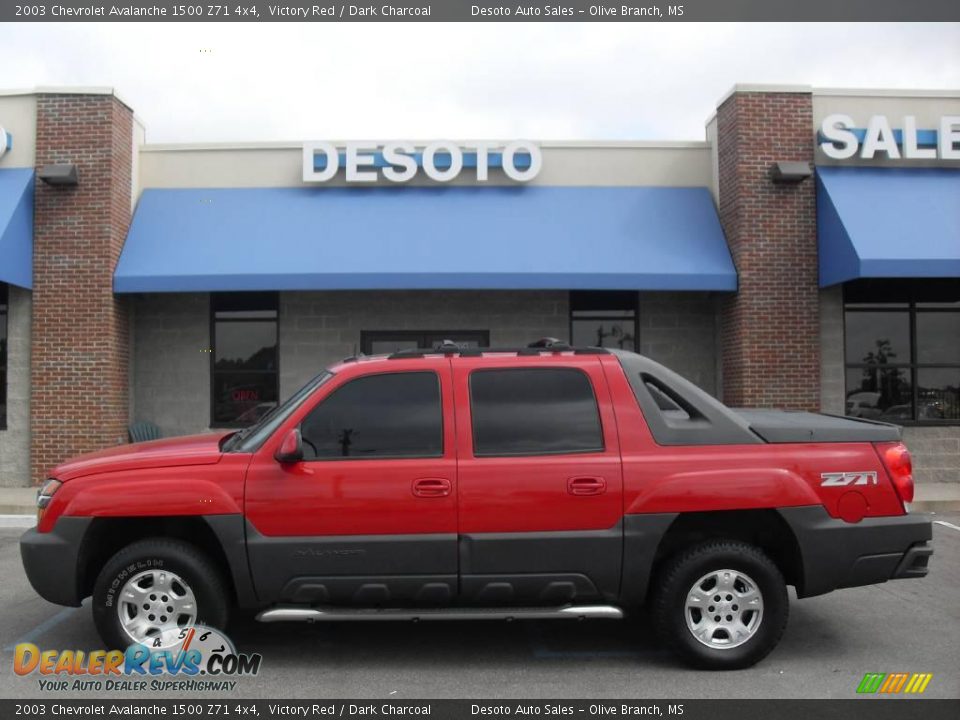 2003 Chevrolet Avalanche 1500 Z71 4x4 Victory Red / Dark Charcoal Photo #1