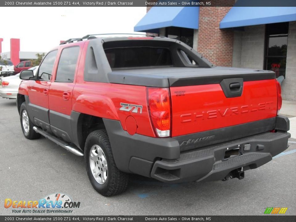 2003 Chevrolet Avalanche 1500 Z71 4x4 Victory Red / Dark Charcoal Photo #8