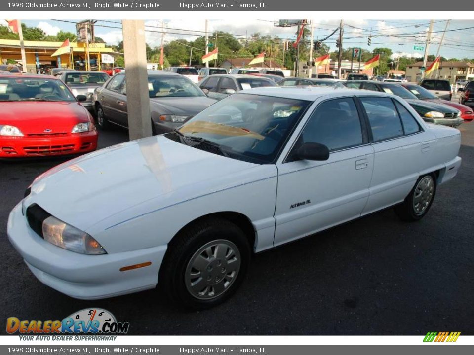 1998 Oldsmobile Achieva SL Bright White / Graphite Photo #3